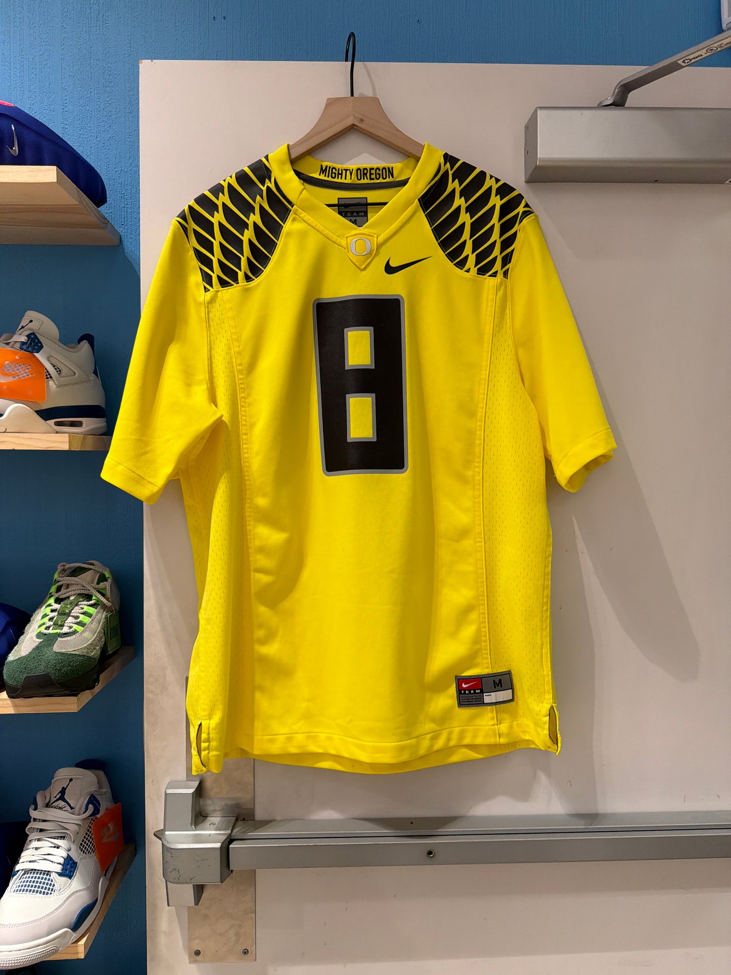 Oregon #8 Mariota Jersey (M)