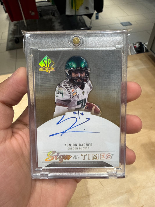 Kenjon Barner Auto 2/7