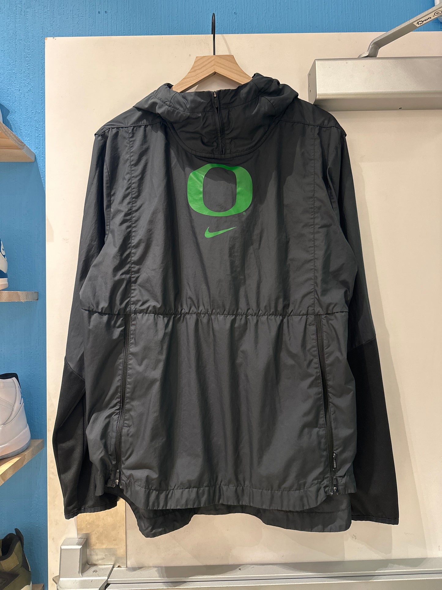 Oregon Team Issued Jacket(L)