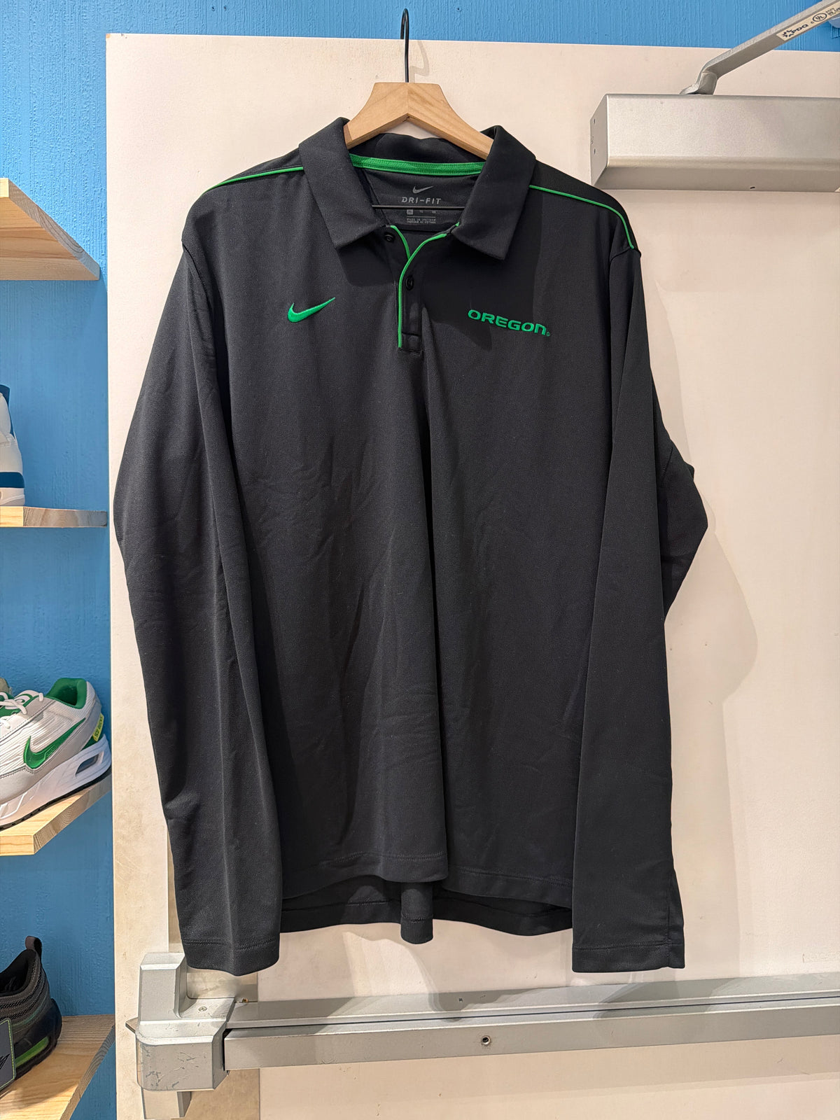 Oregon Team Issued On Field LS Polo (XL) Like new