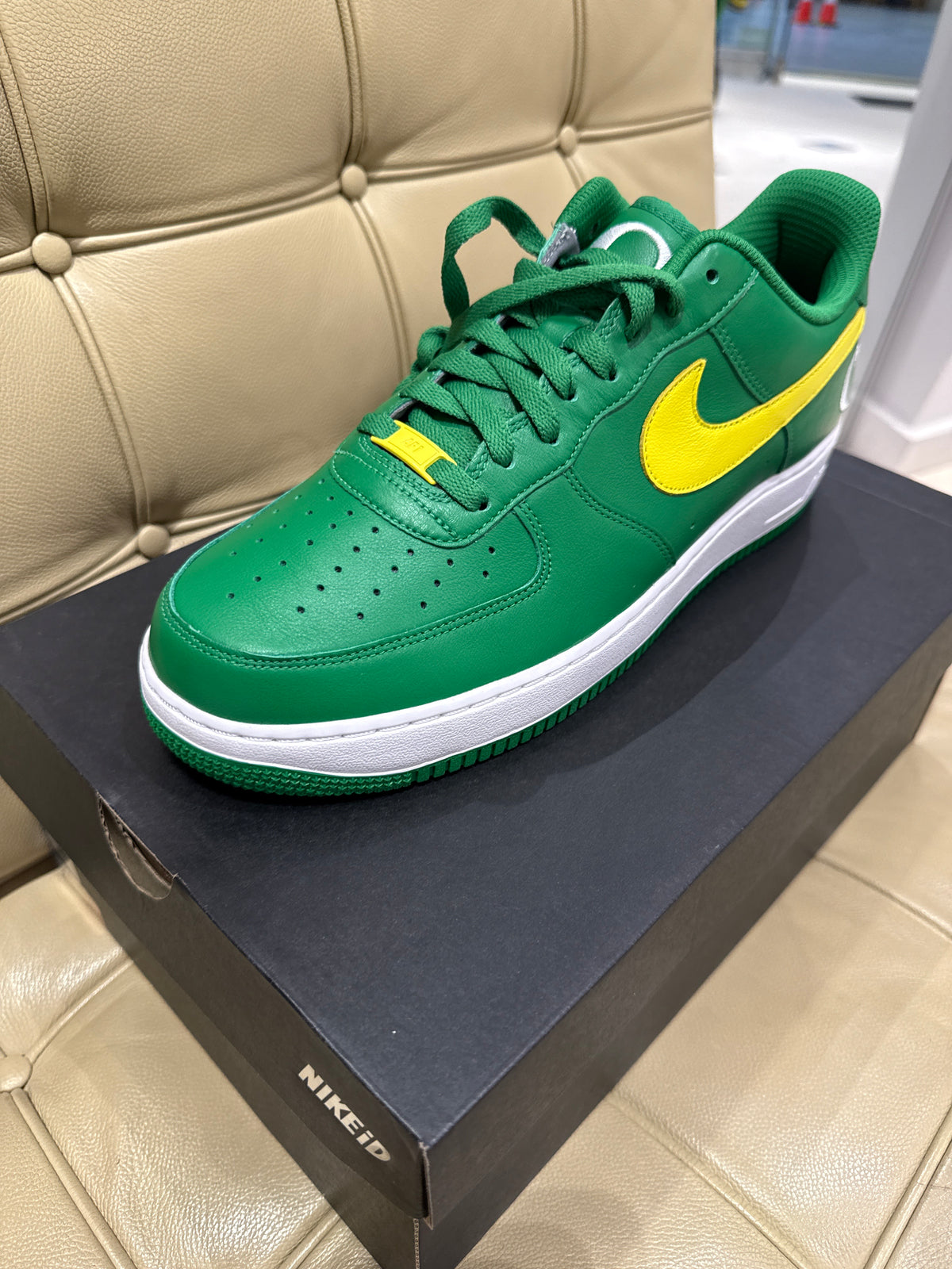 Nike Oregon Ducks Air Force 1s New(12)