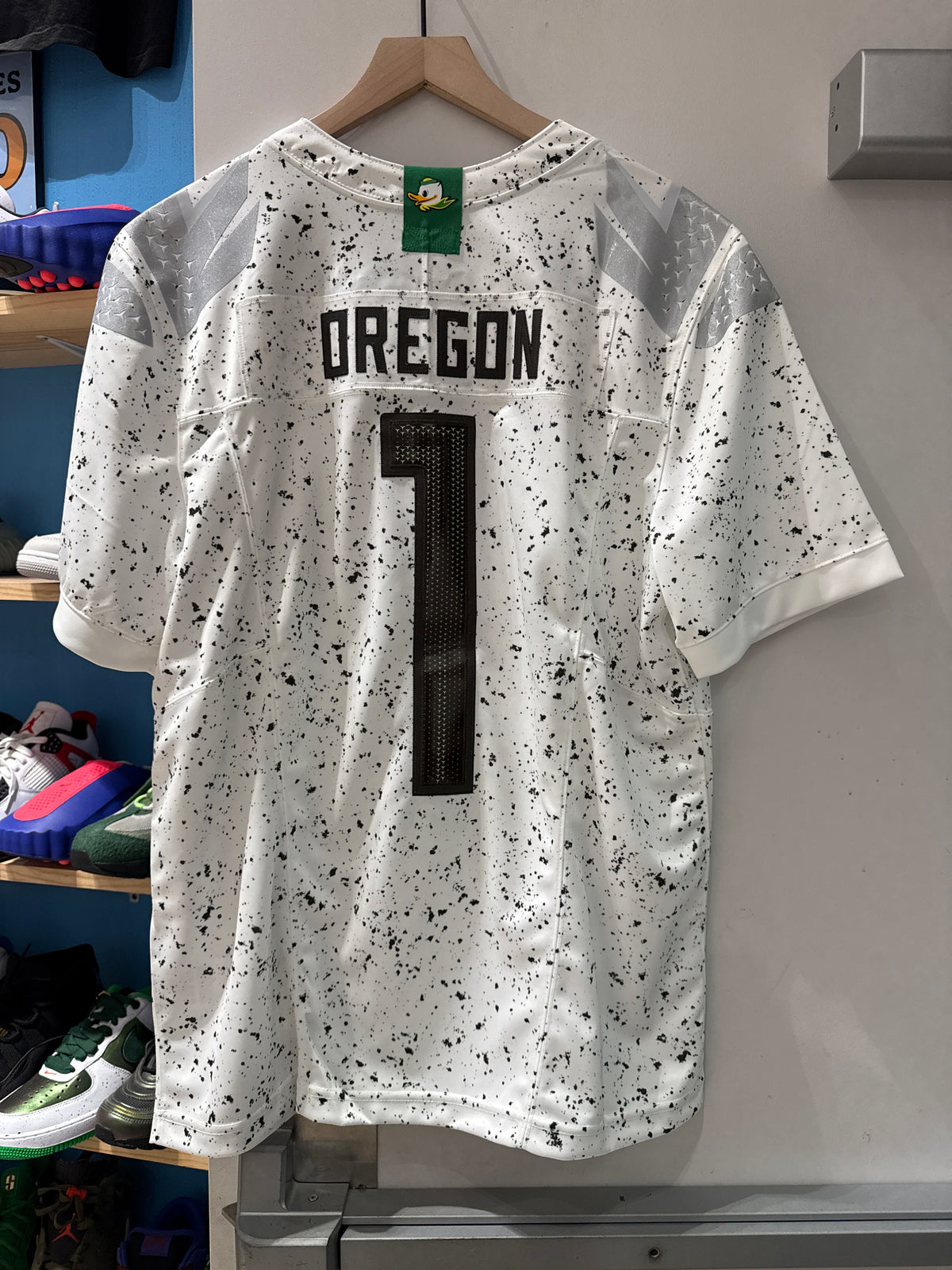New Nike Oregon Ducks “Egg Shell” Jersey #1 with Tags (L)