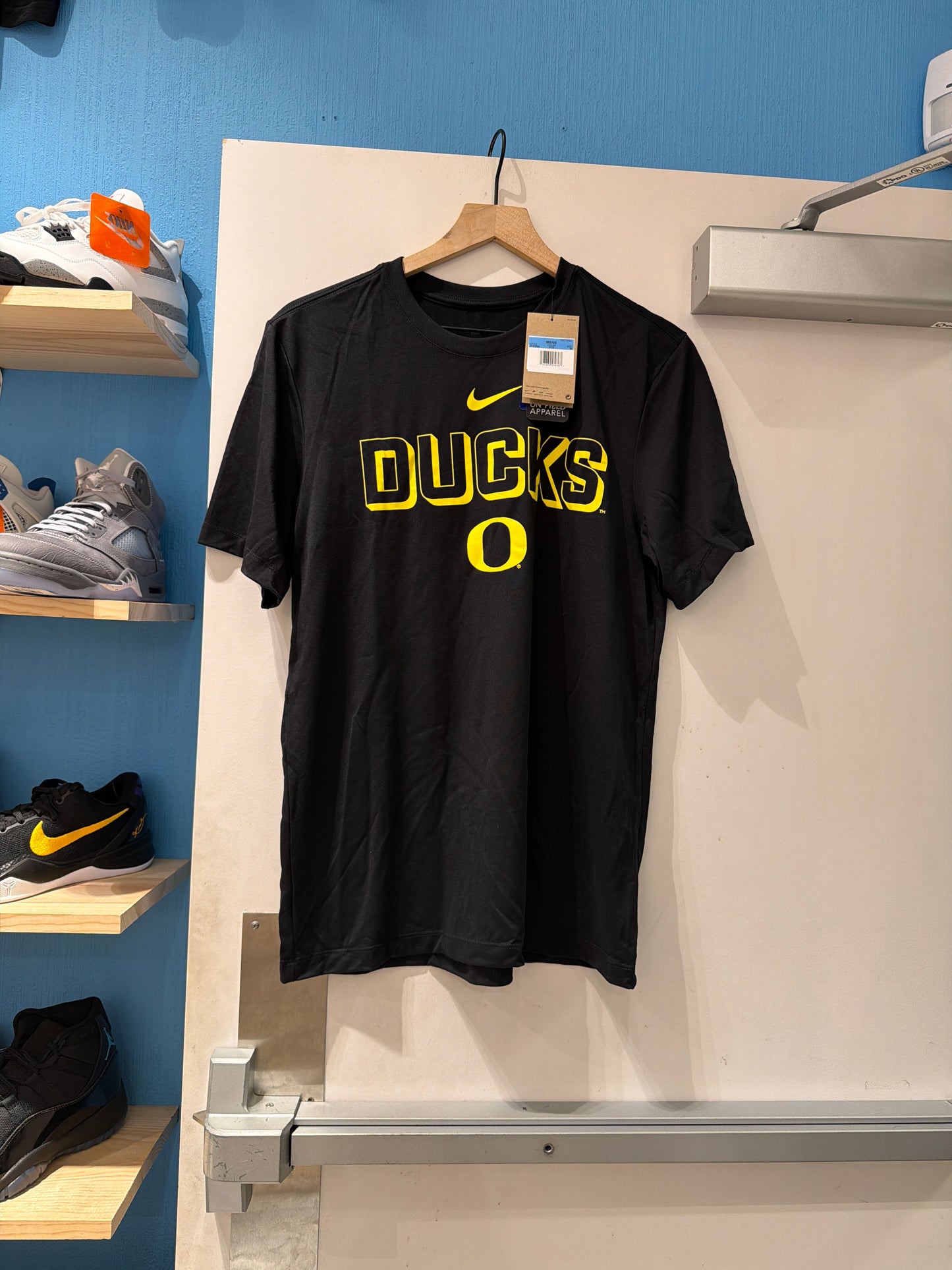 Oregon Nike Tee (M) New