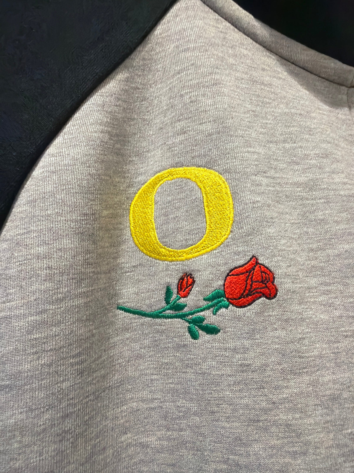 Rare Oregon Team Issued Rosebowl Nike Tech (XL)