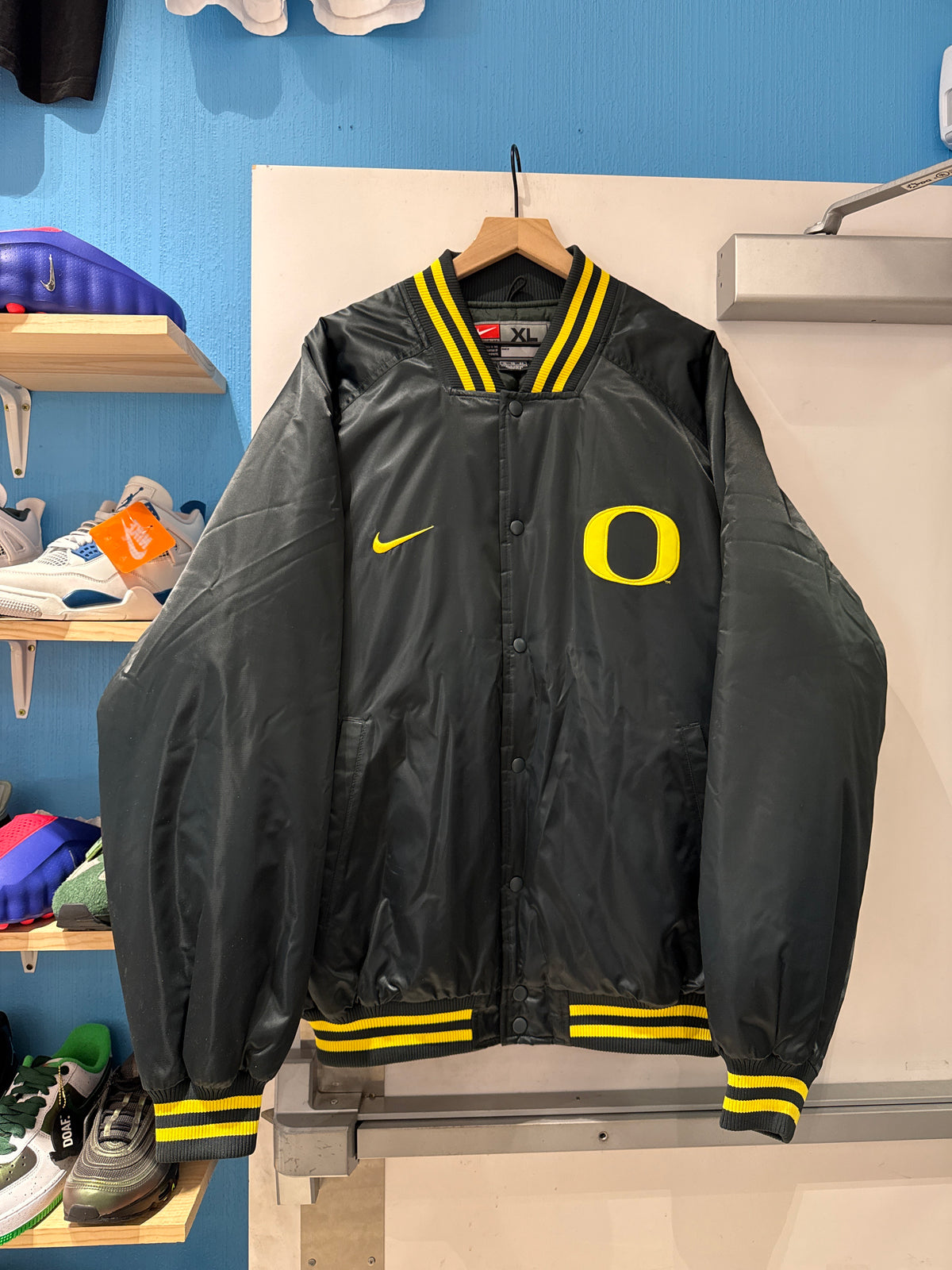 Nike Oregon Ducks Jacket (XL)
