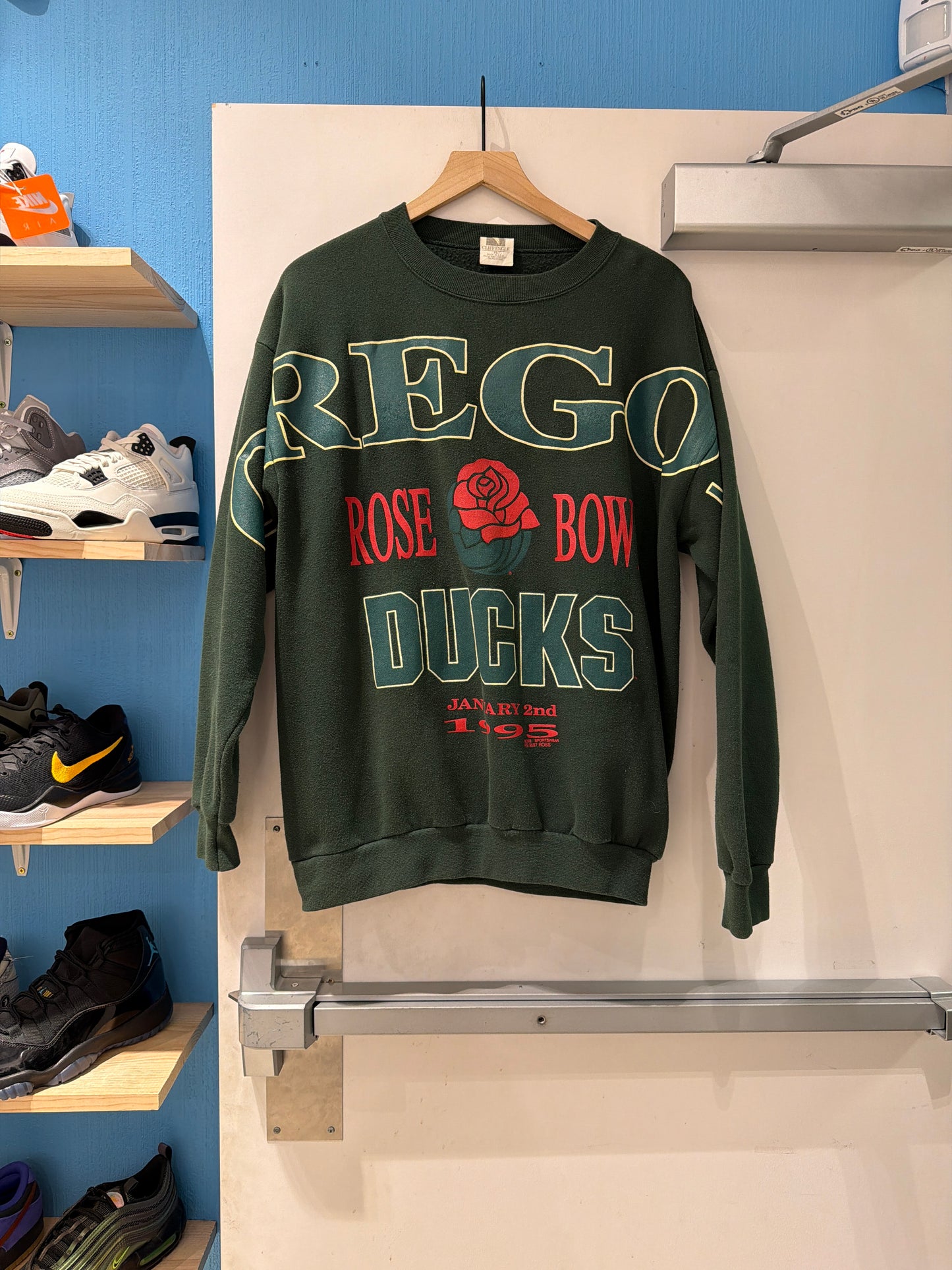 Rare 90’s Rosebowl Crew (fits L)