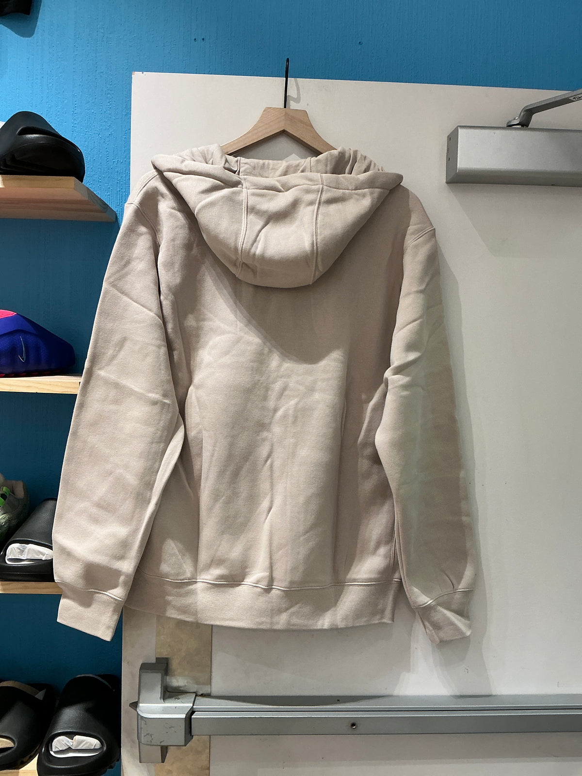 New Nike UO Hooded Q-Zip (L)