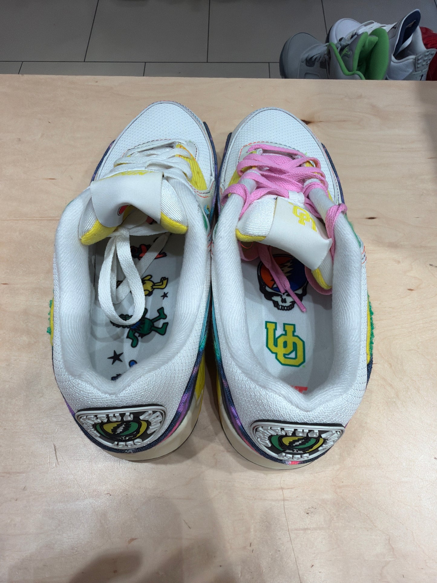 Oregon Grateful Ducks AirMax (8.5)