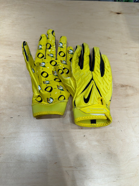 Oregon Ducks Team Issued Gloves (XL)
