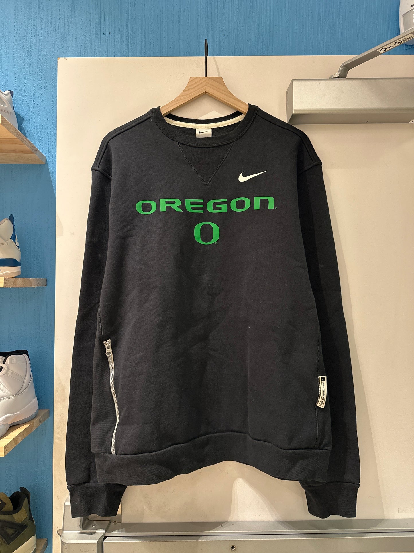 Oregon Team Issued Crewneck(L)