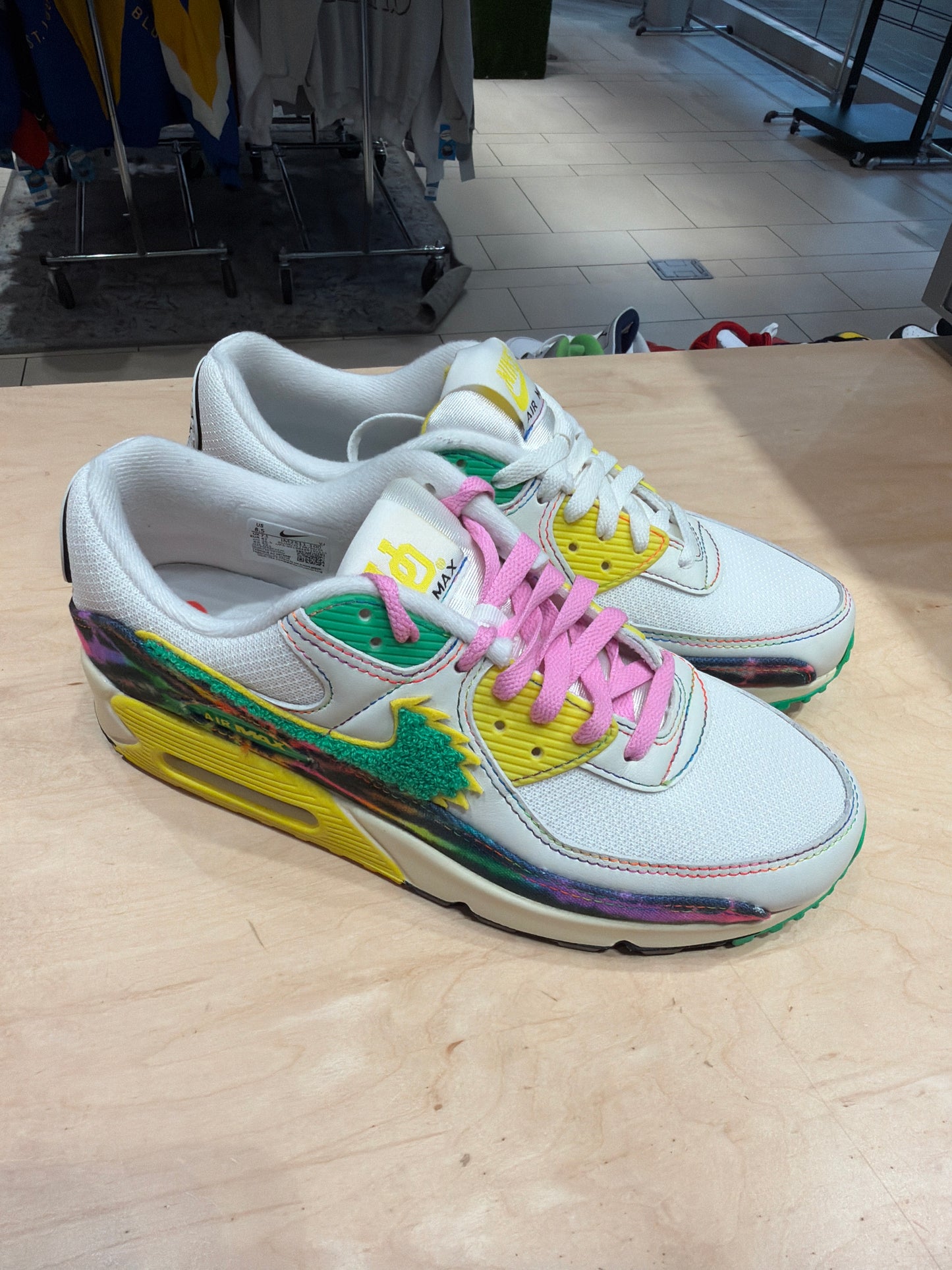 Oregon Grateful Ducks AirMax (8.5)