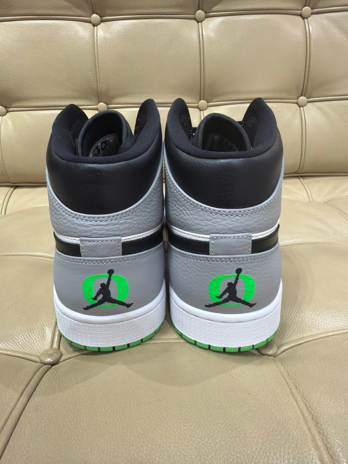 Rare Oregon Jordan 1 Mid Promo Sample Team Issued (11.5)