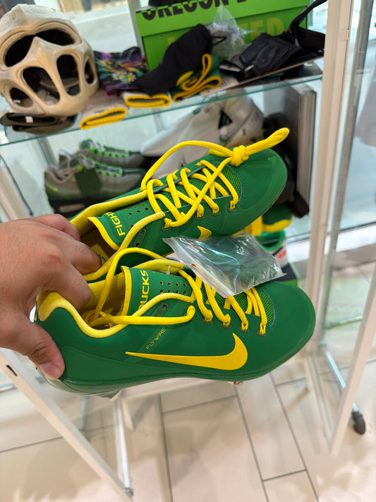 Oregon Softball Team Issued Cleats (6.5) New no box