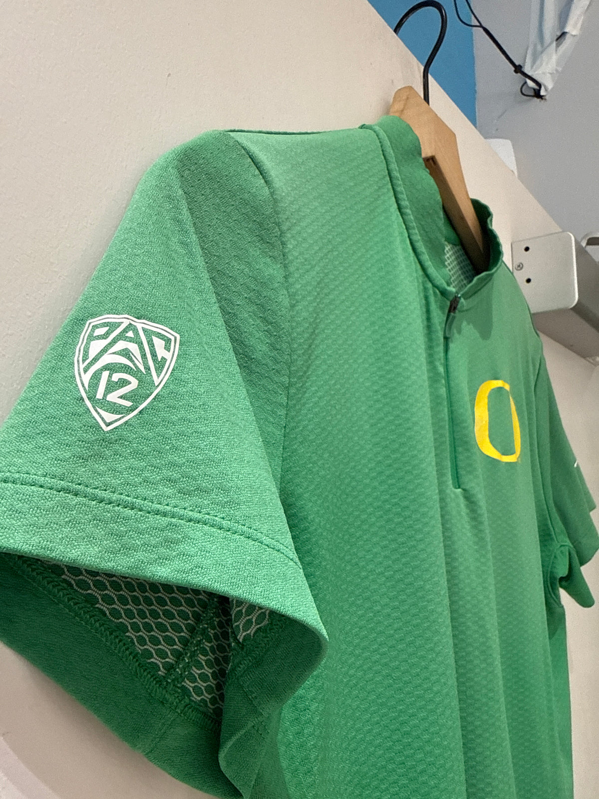 Nike Oregon Ducks Q-Zip (Women’s M)