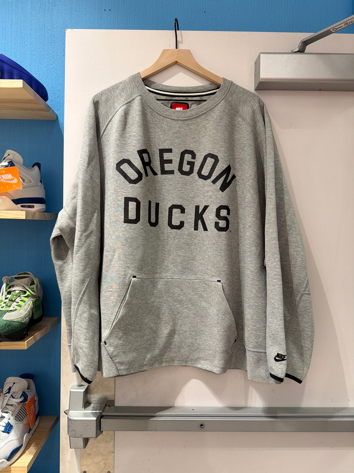 Oregon Nike Tech Team Issued Crew (4XL)