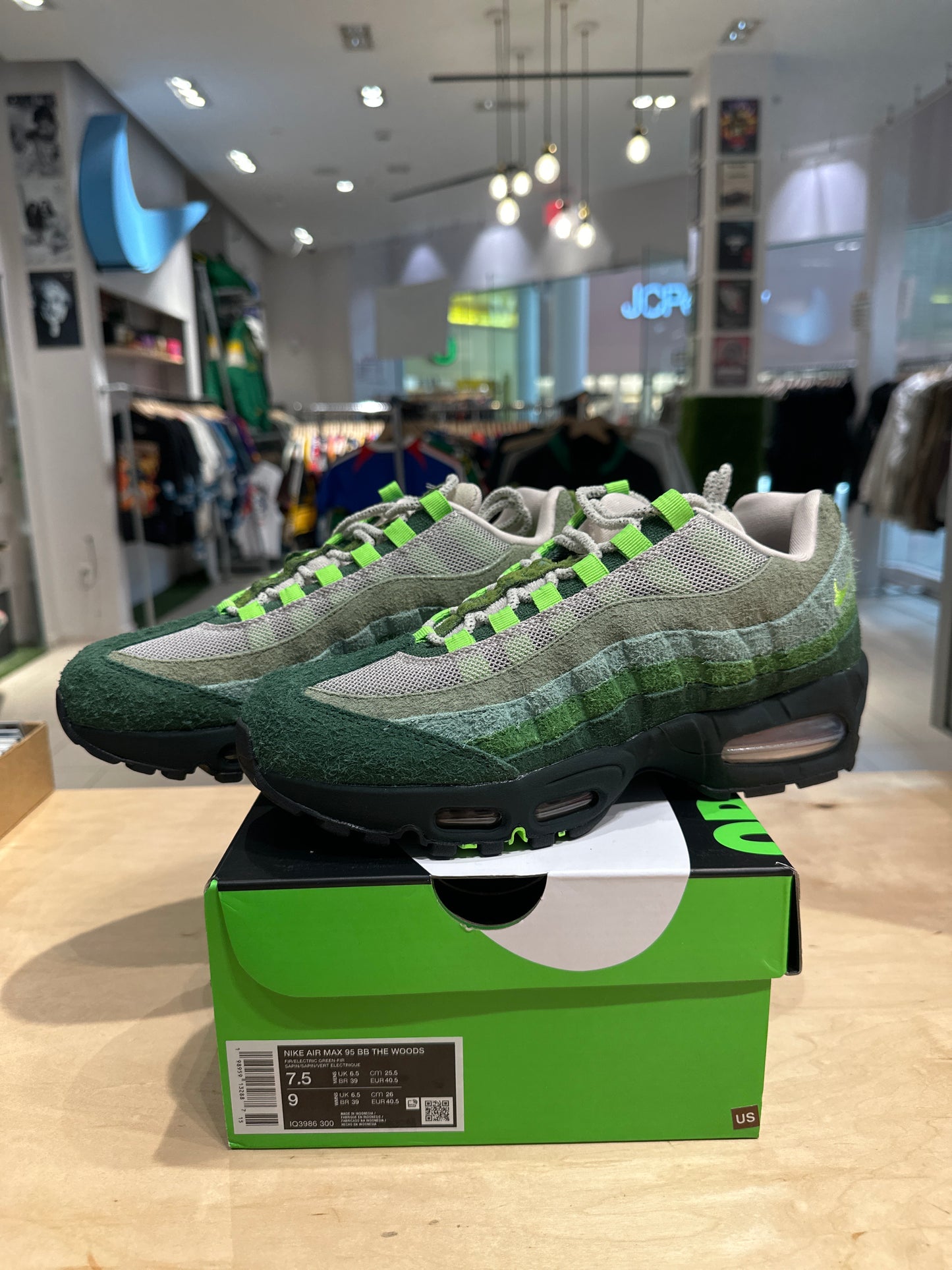 Nike Air Max 95 Woods (7.5 / 9W) New