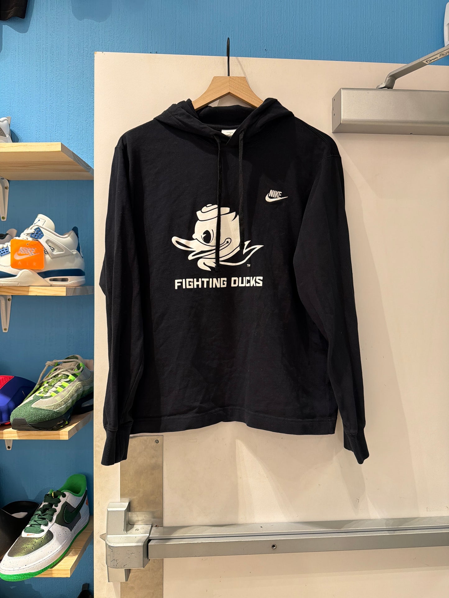 Oregon Team Issued Thin Hoodie (Women’s M)