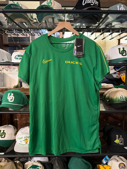 Oregon Nike Team Issued Tee New  (XL)