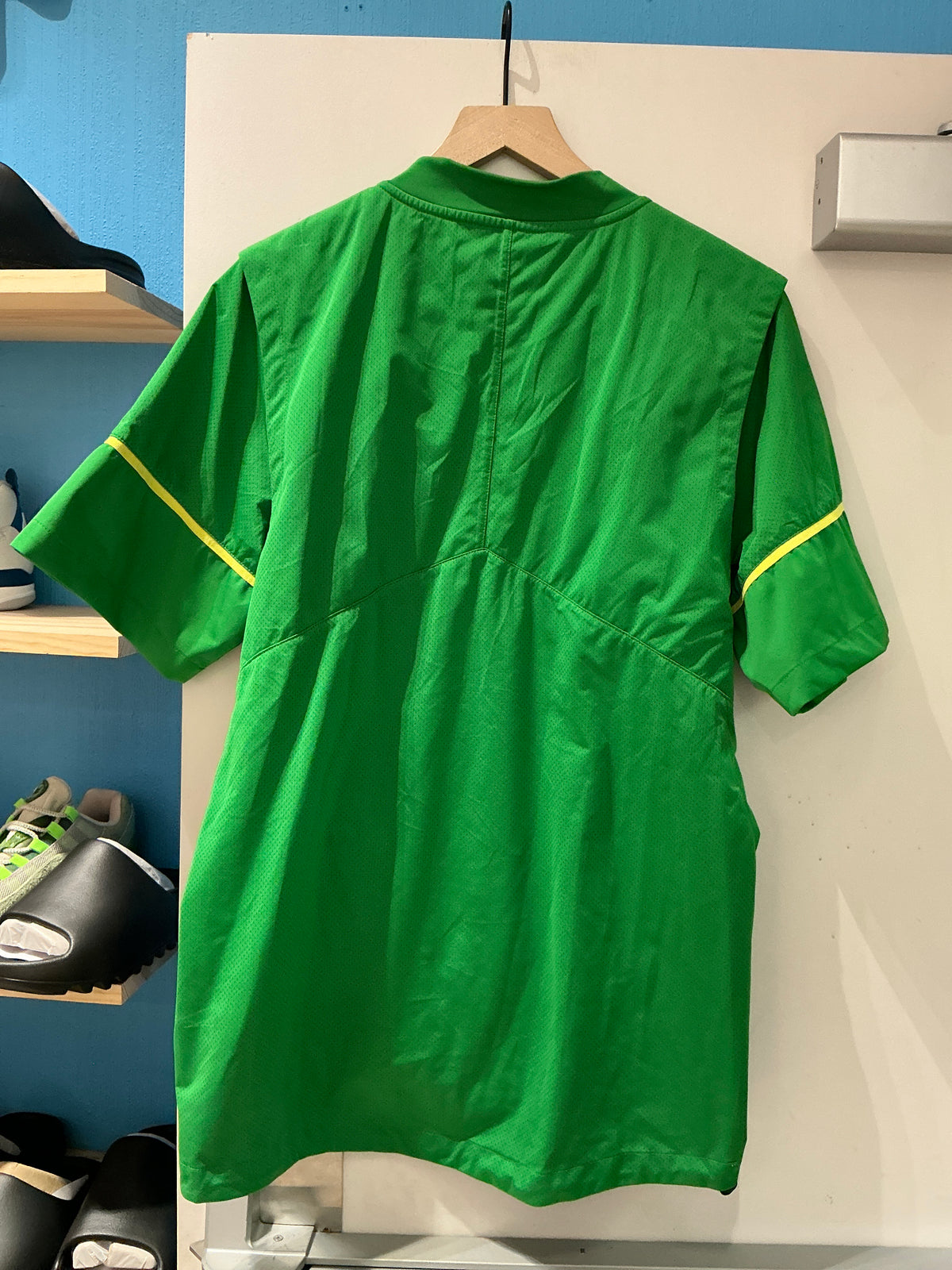 Nike Oregon Ducks Q-Zip Short Sleeve (S)