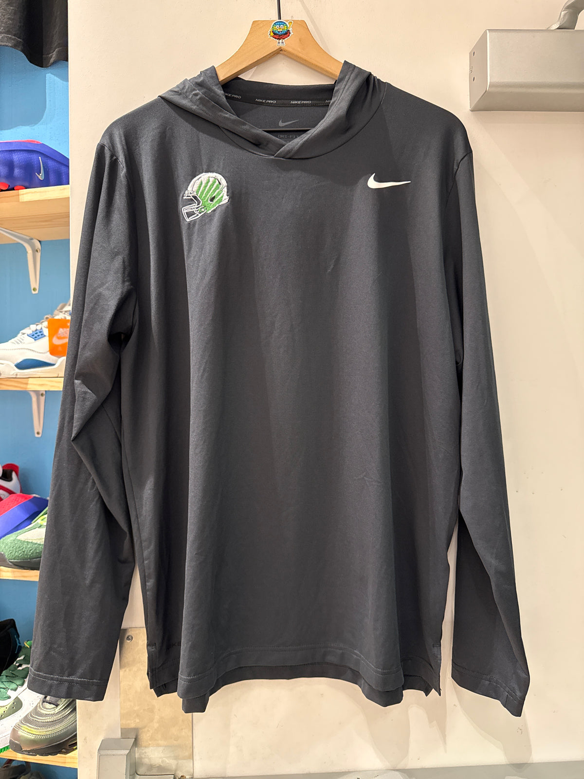 Rare Oregon Ducks Team Issued Hooded Long Sleeve (L)