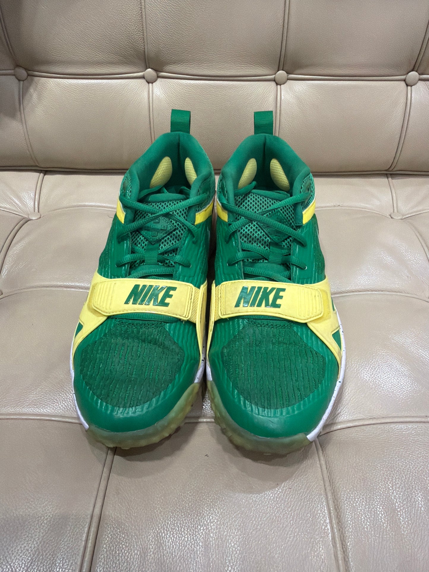 Oregon Ducks Team Issued Trainers (Size 10.5)