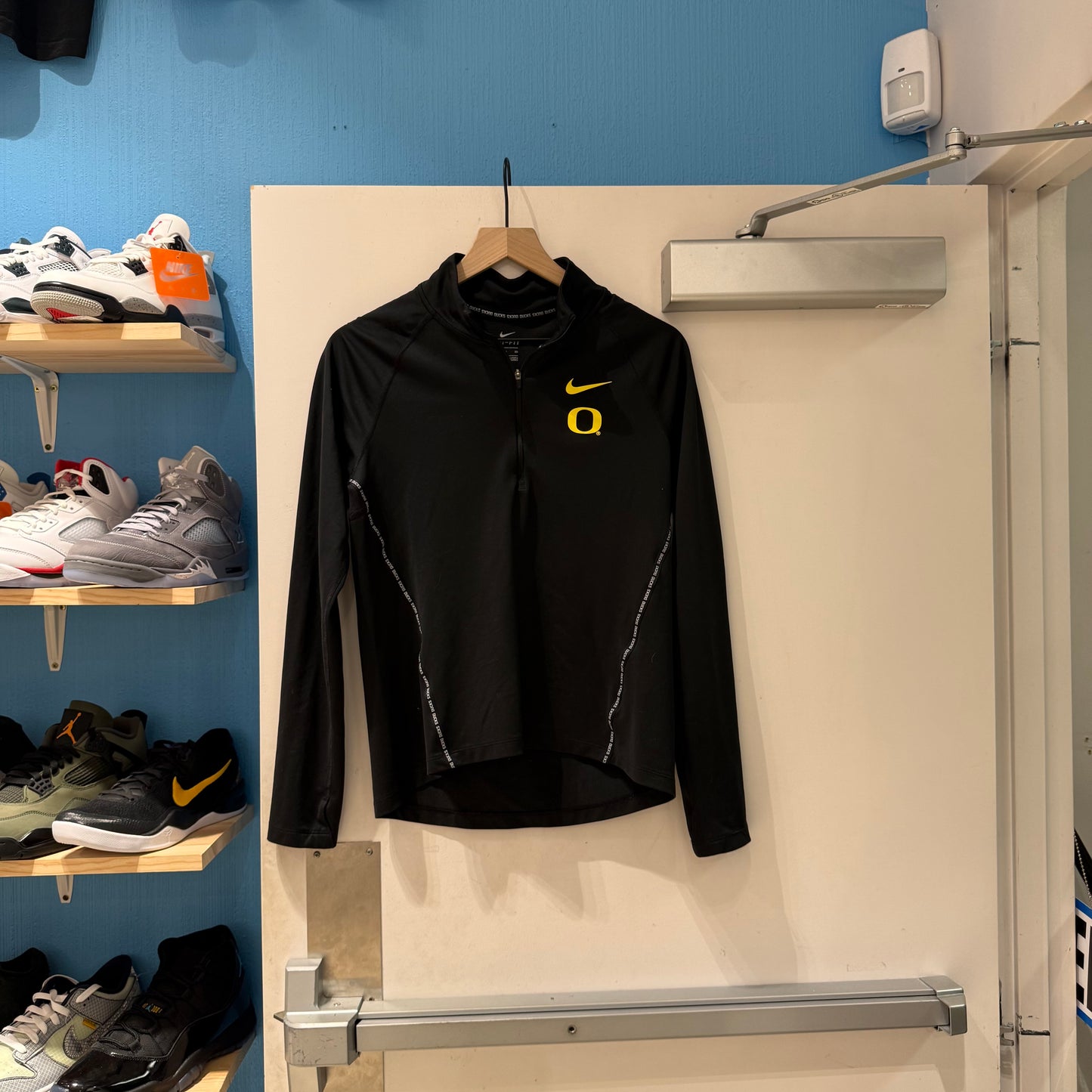 Oregon Ducks Dri-Fit Quarter Zip Long Sleeve