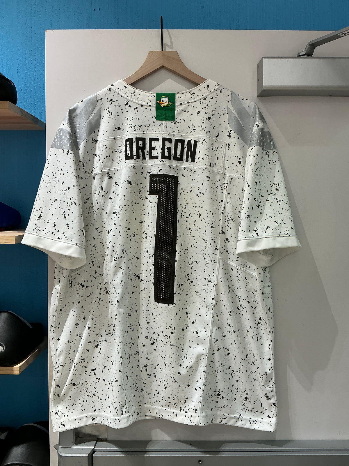 Nike Oregon Egg Shell #1 Jersey (XL)