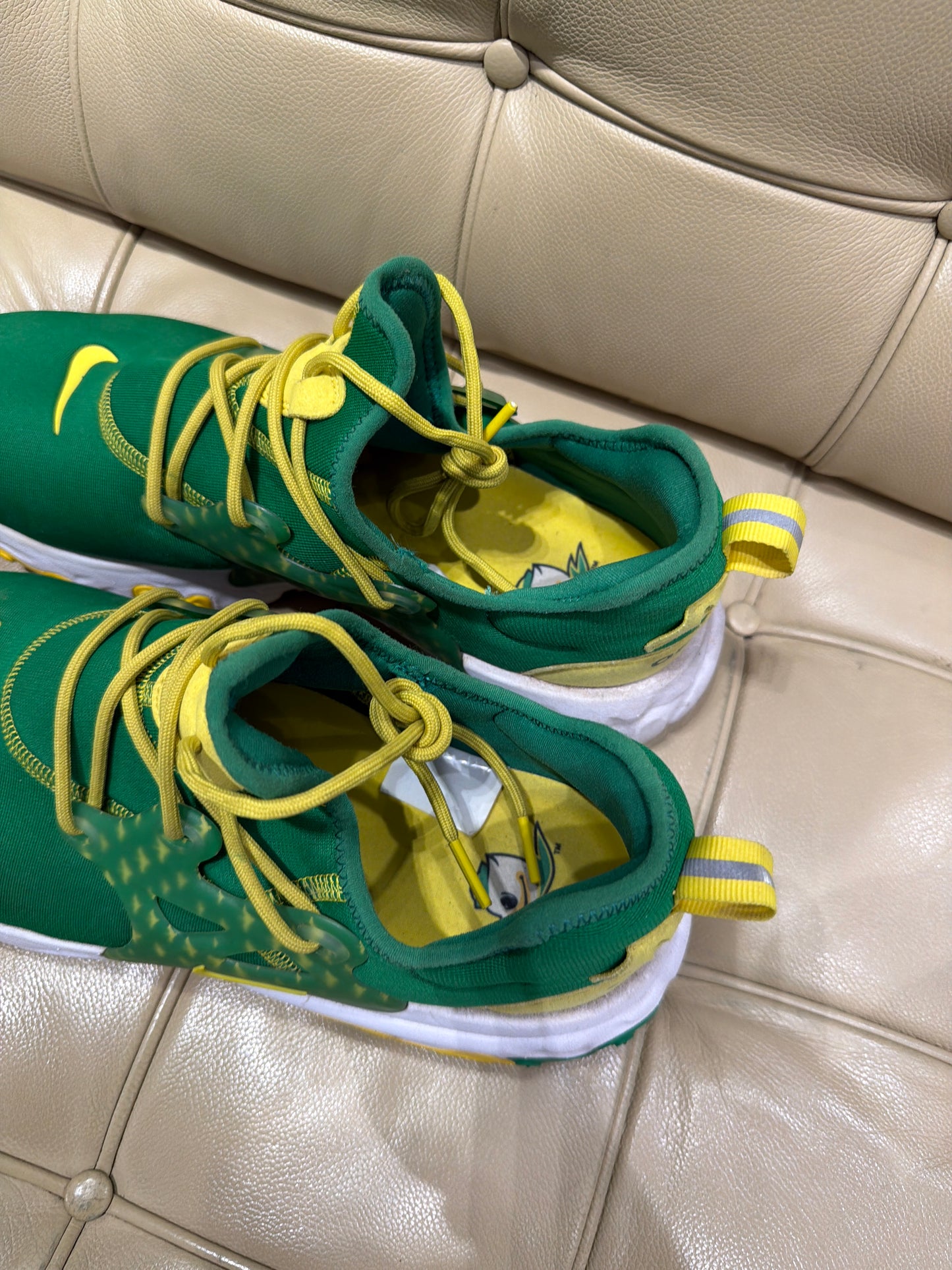 Oregon Team Issued Presto (Size 11)