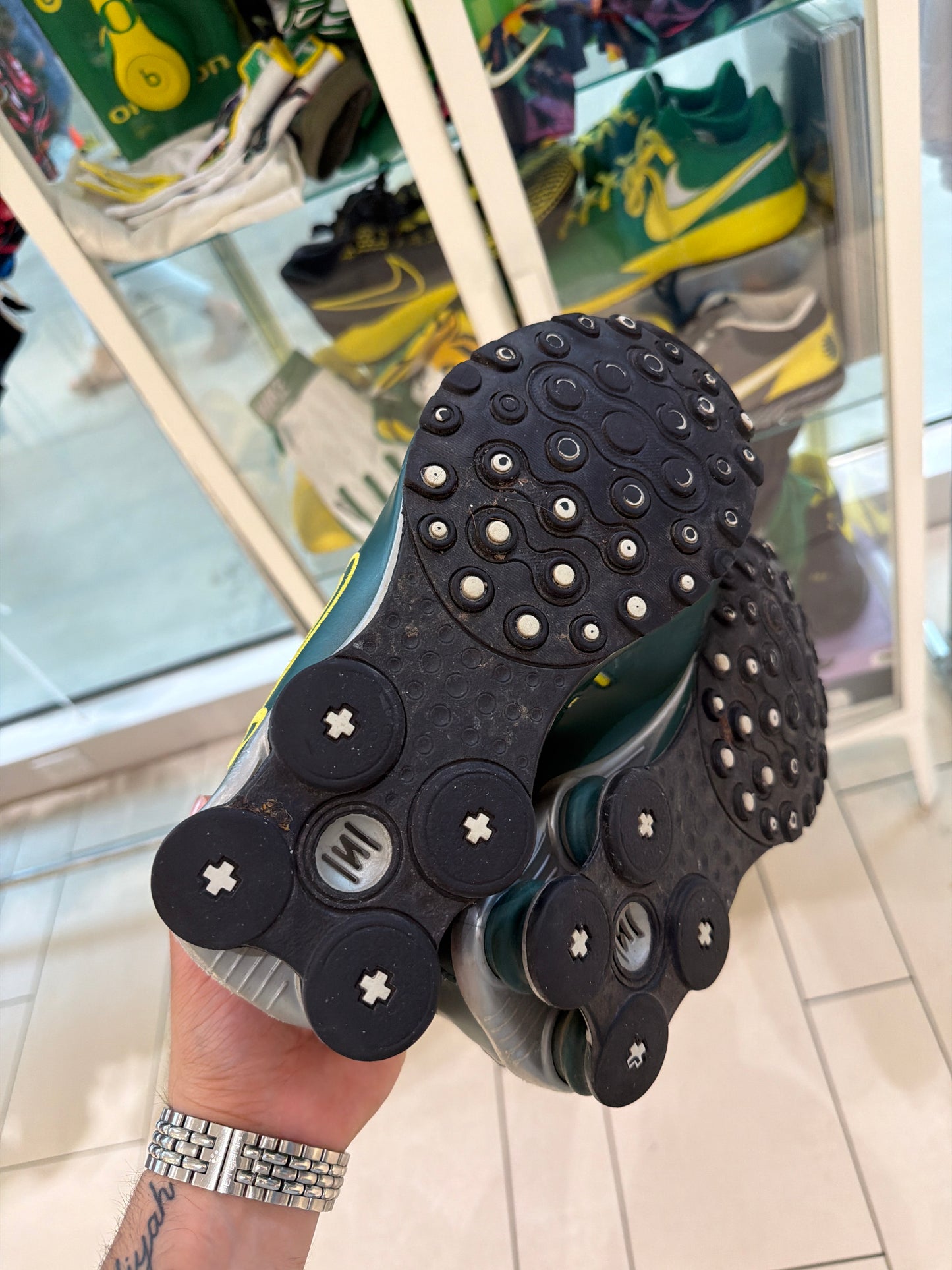 Oregon Nike ID Shocks (9) 2008