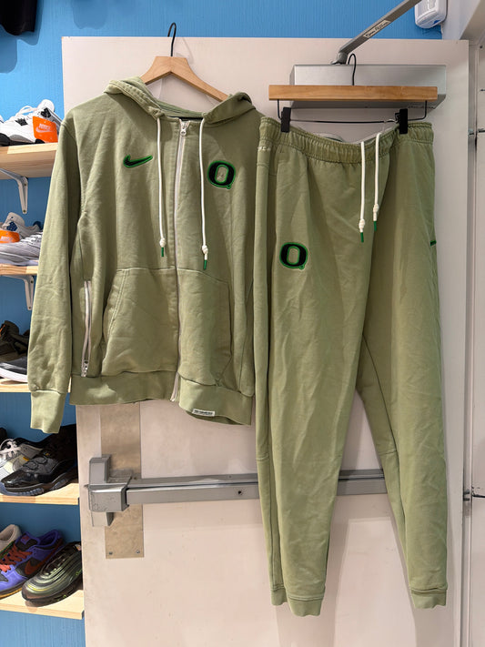 Oregon Team Issued Travel Set (L)