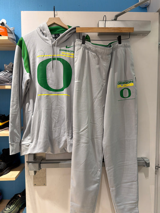 Oregon Team Issued Set (L)