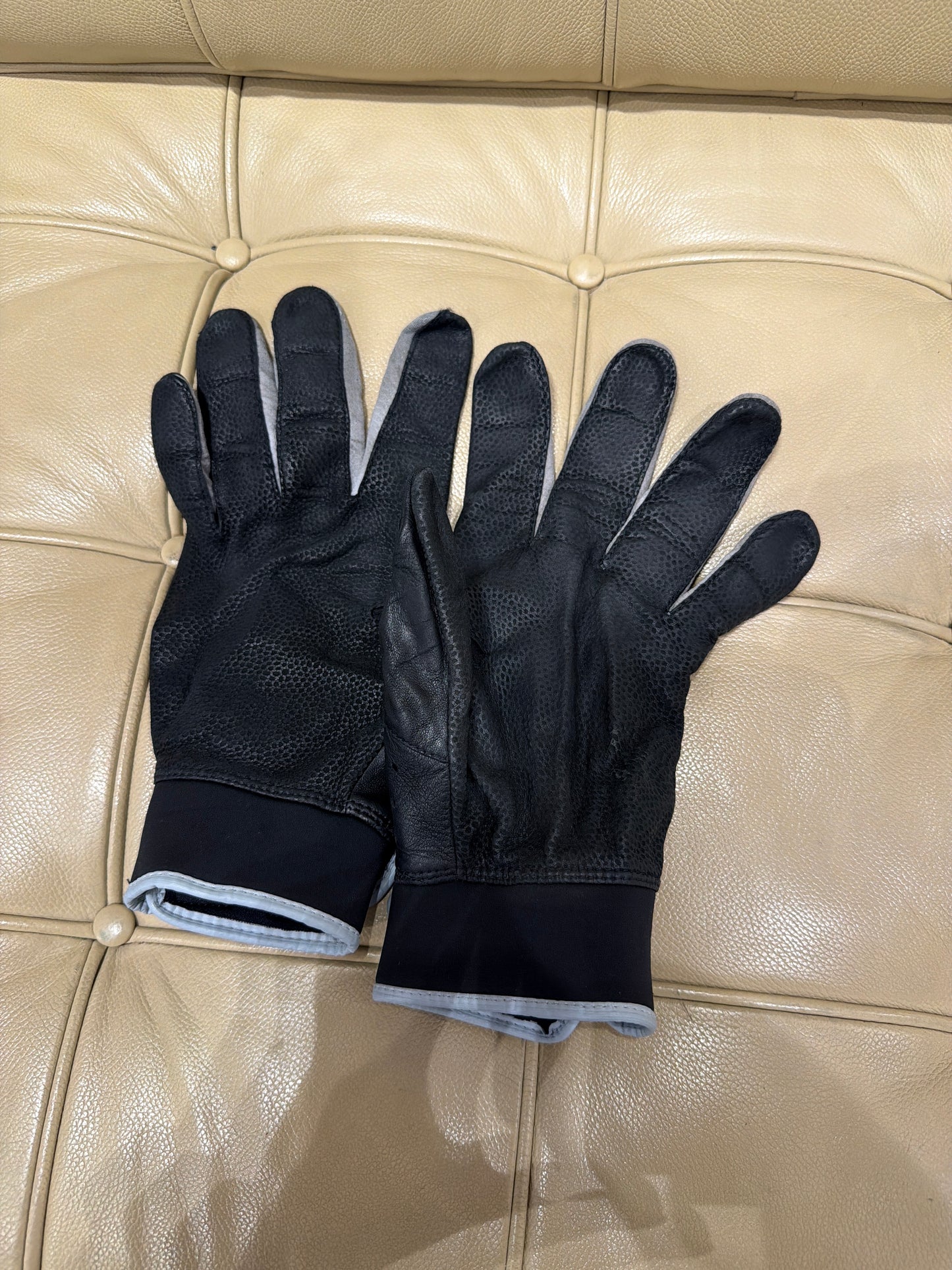 Oregon Team Issued / Game Worn Baseball Gloves (XXL)