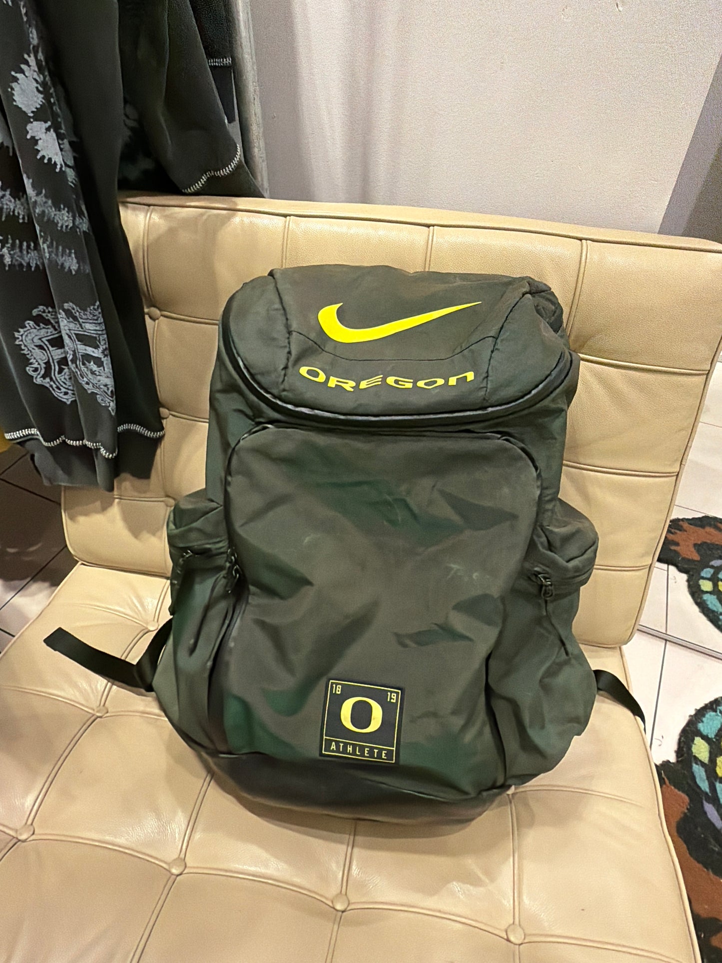 Oregon Team Issued Backpack 2018/2019 (Small rip on inside)