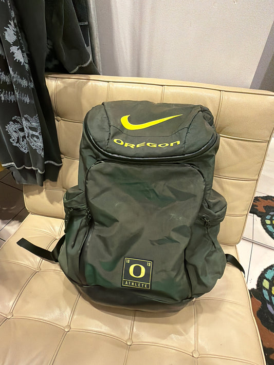 Oregon Team Issued Backpack 2018/2019 (Small rip on inside)