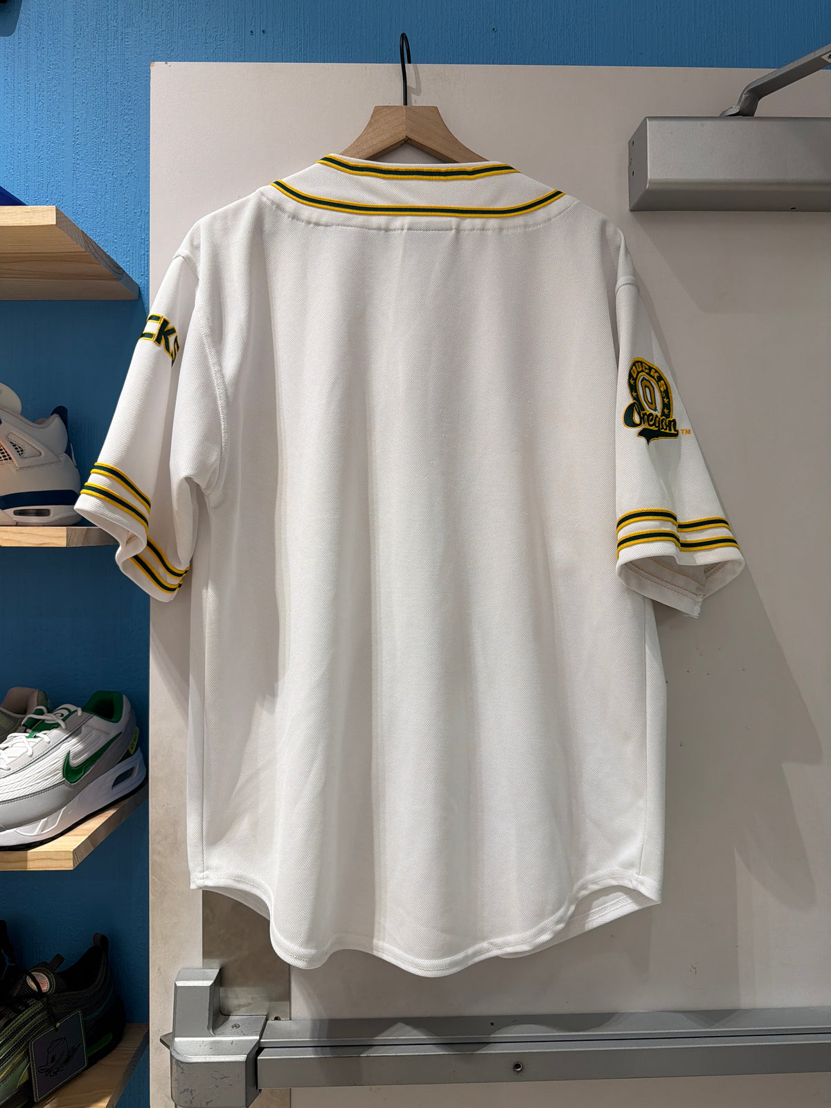Oregon Baseball Jersey (Medium)