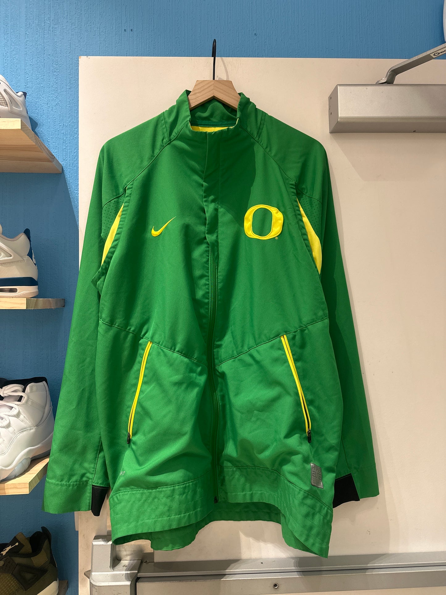 Oregon Team Issued Jacket(L)