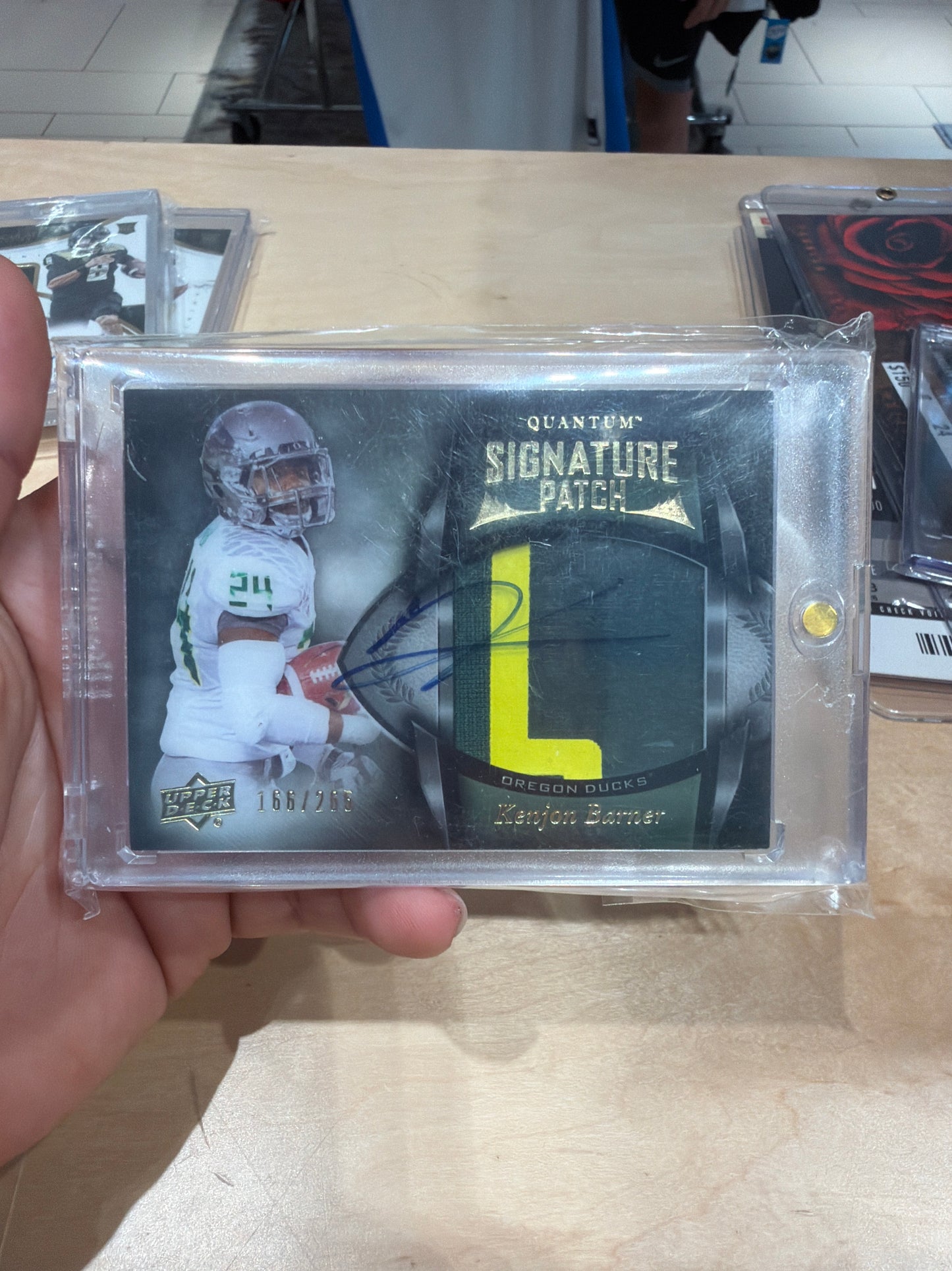Kenjon Barner Patch Auto 166/265