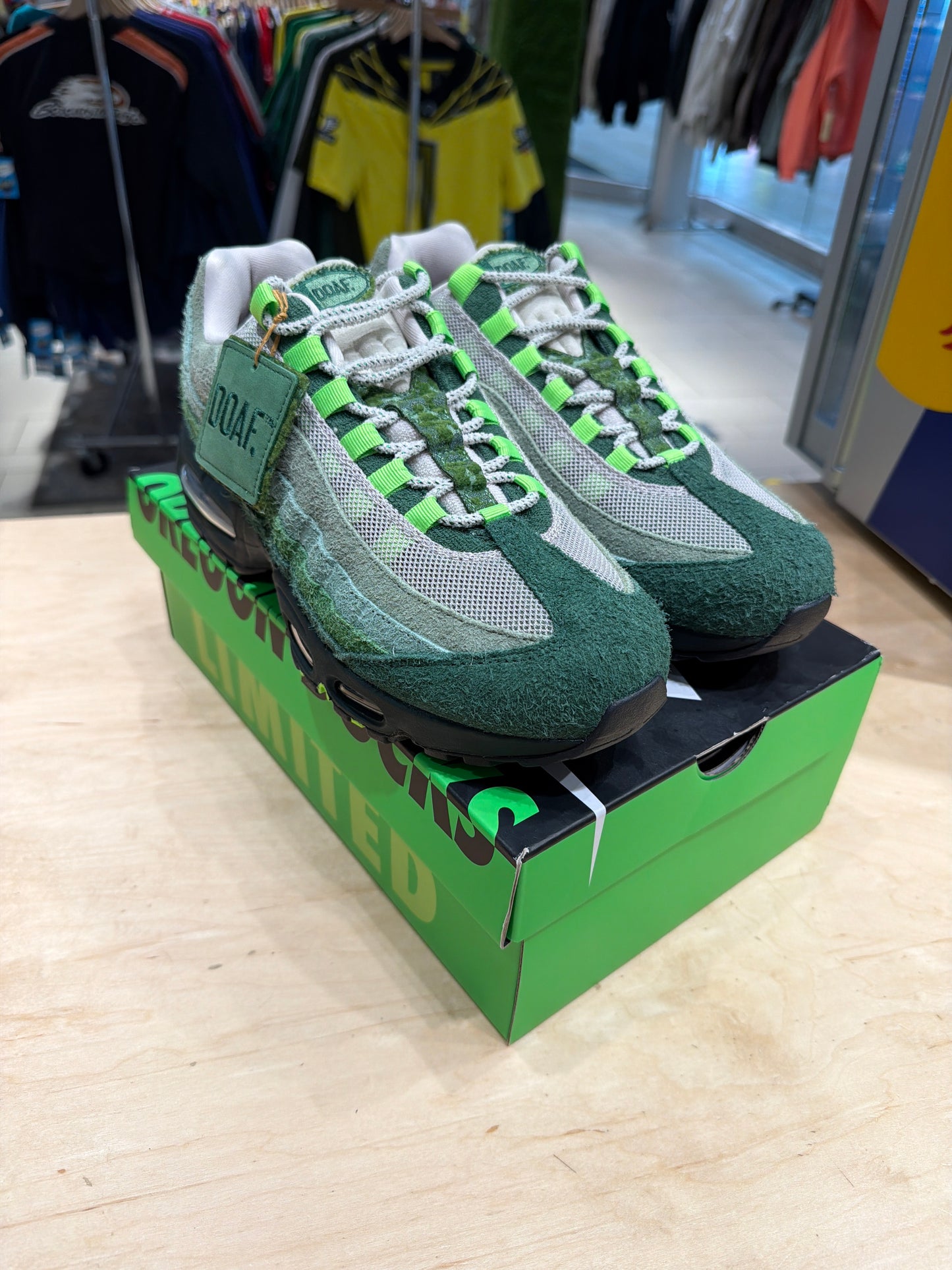 Oregon The Woods Nike AirMax 95 (9.5)