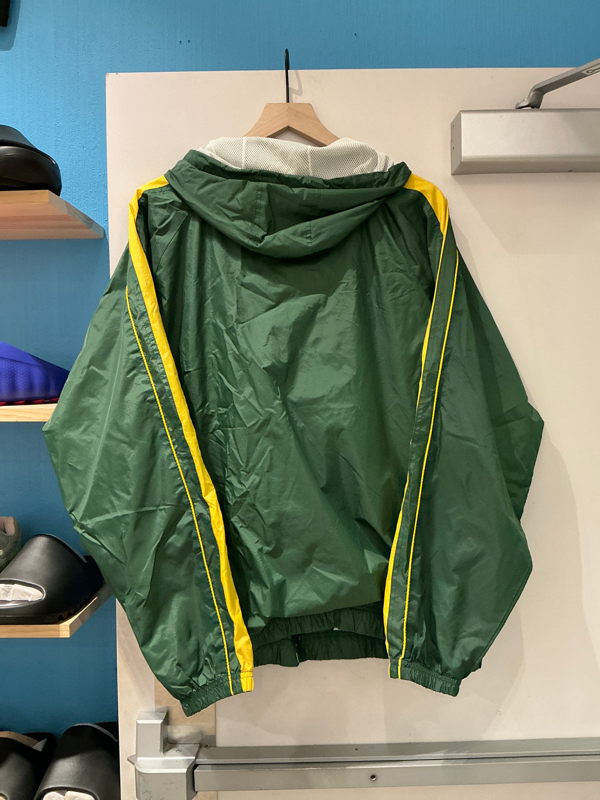 STARTER Oregon Ducks Track Suit (L)