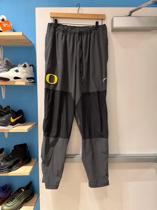 Oregon Team Issued Pants (L)