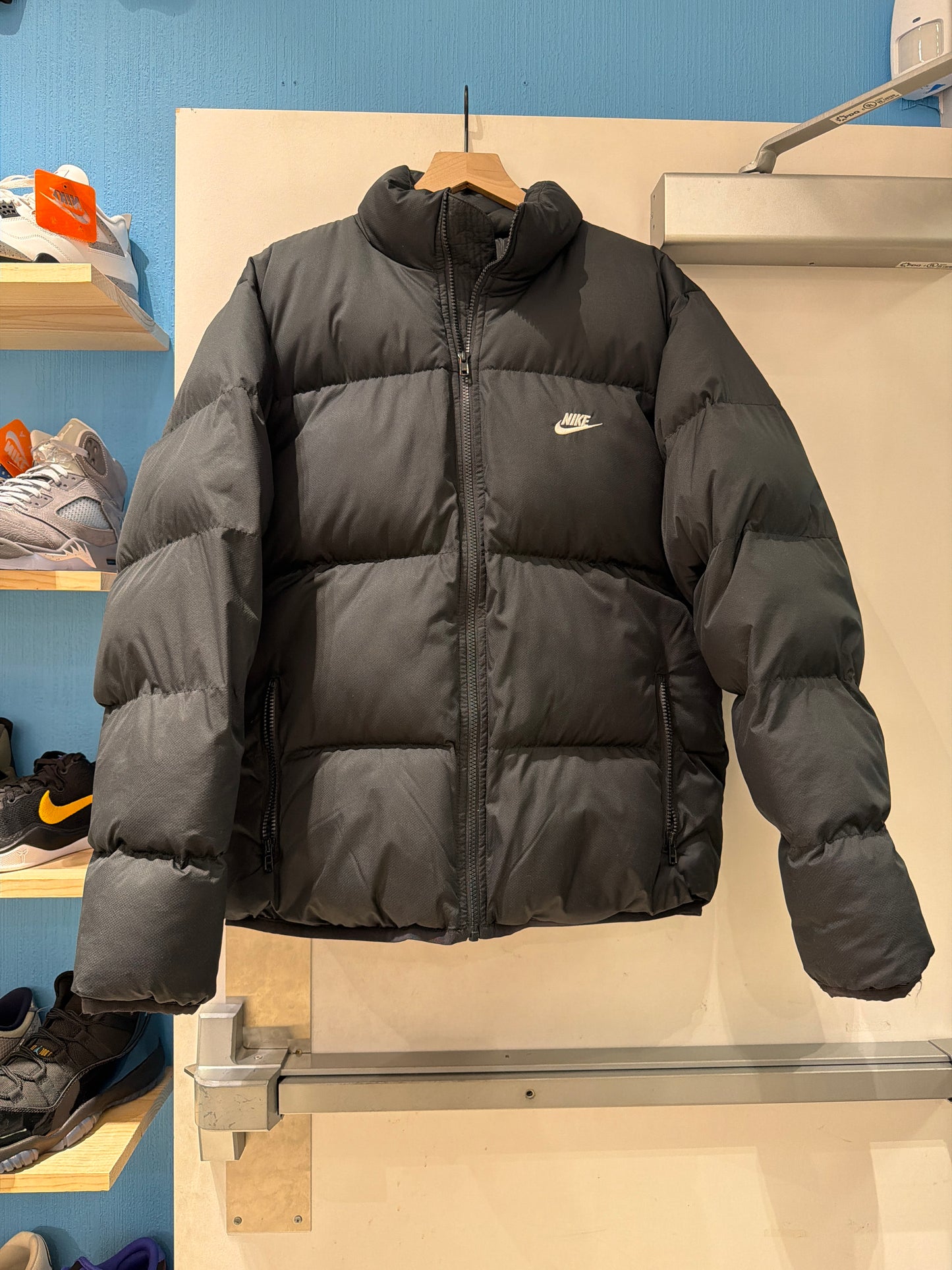 Nike Puffer Jacket (S)
