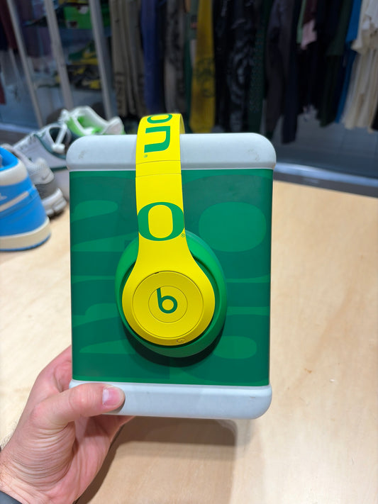 Oregon Team Issued Beats by Dre