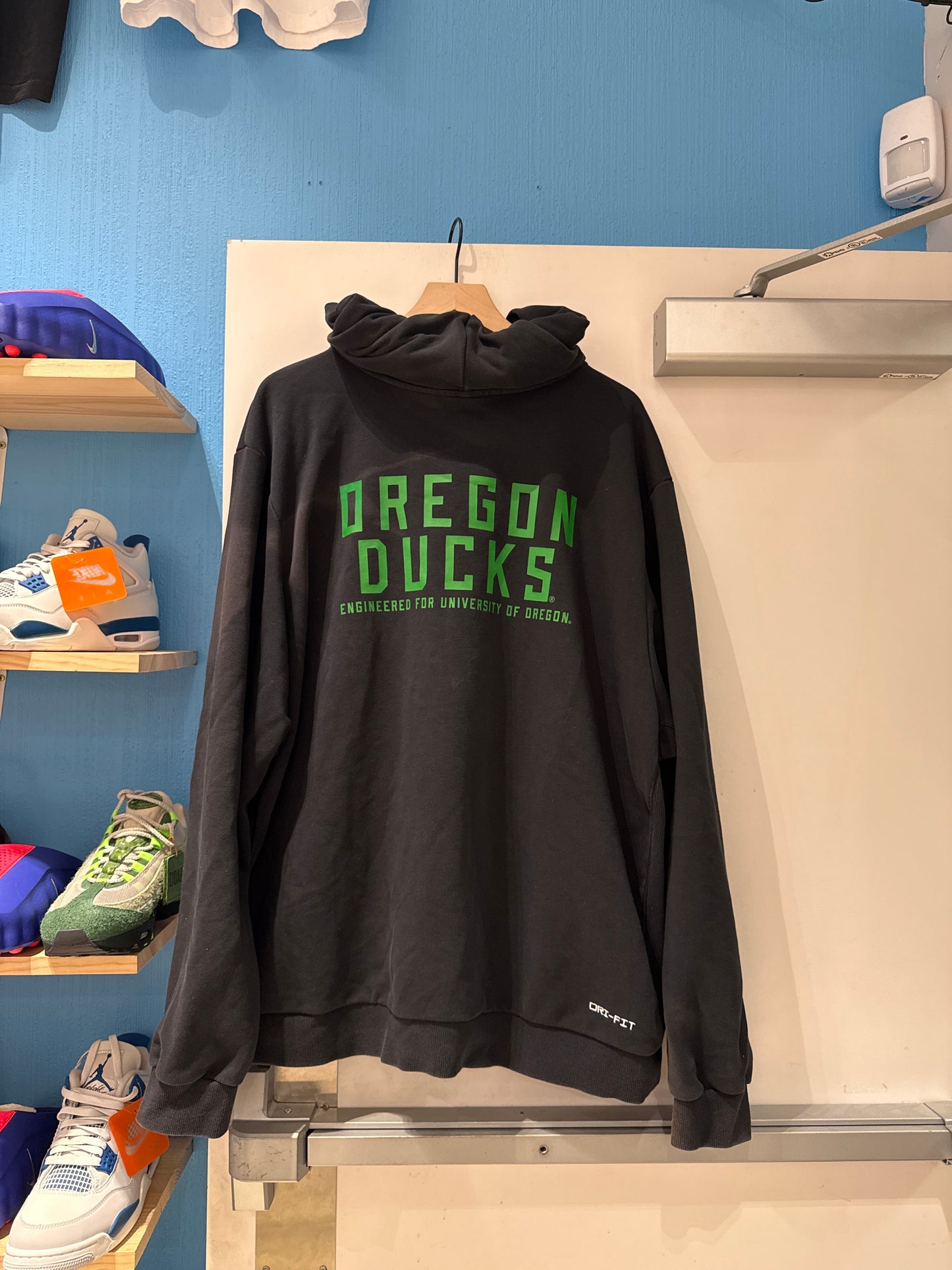 Oregon Ducks Team Issued Zip-Up (3XL)