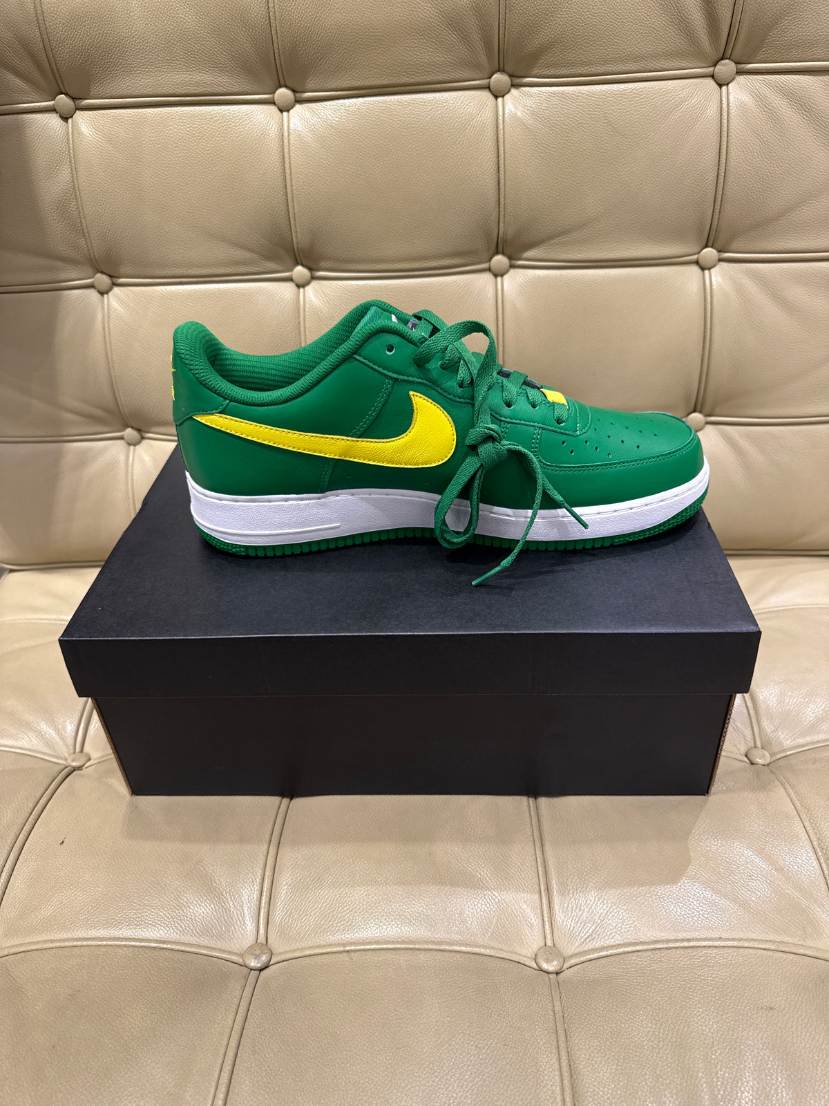 Nike Oregon Ducks Air Force 1s New(12)