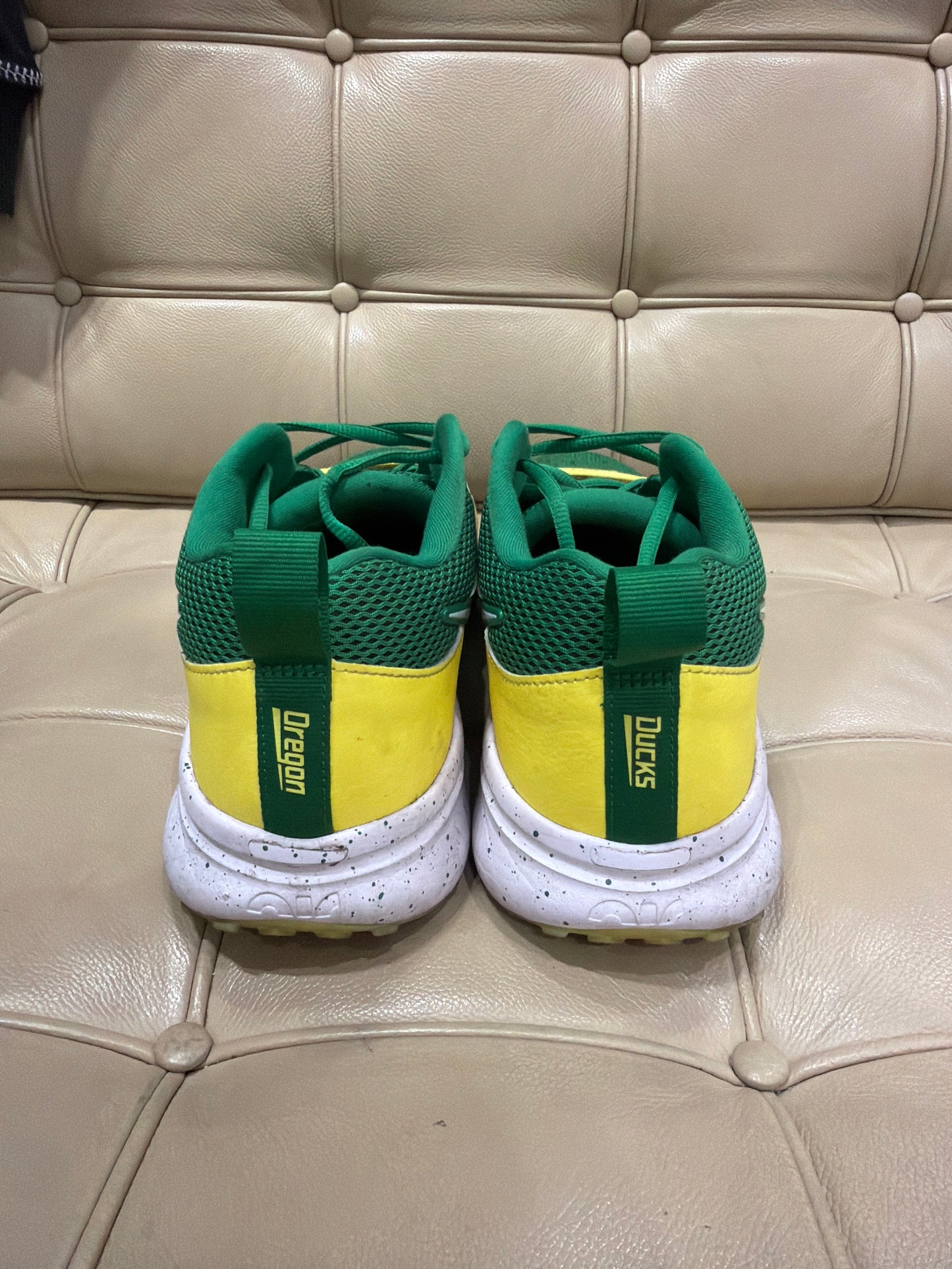 Oregon Ducks Team Issued Trainers (Size 10.5)