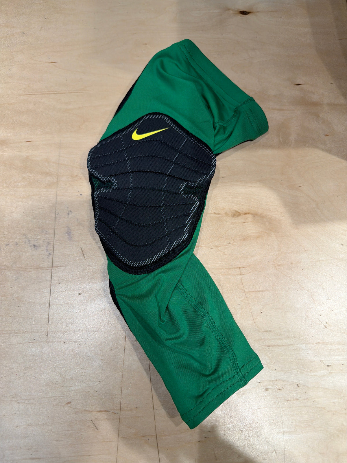Oregon Team Issued/ Game Worn Sleeve (L/XL)
