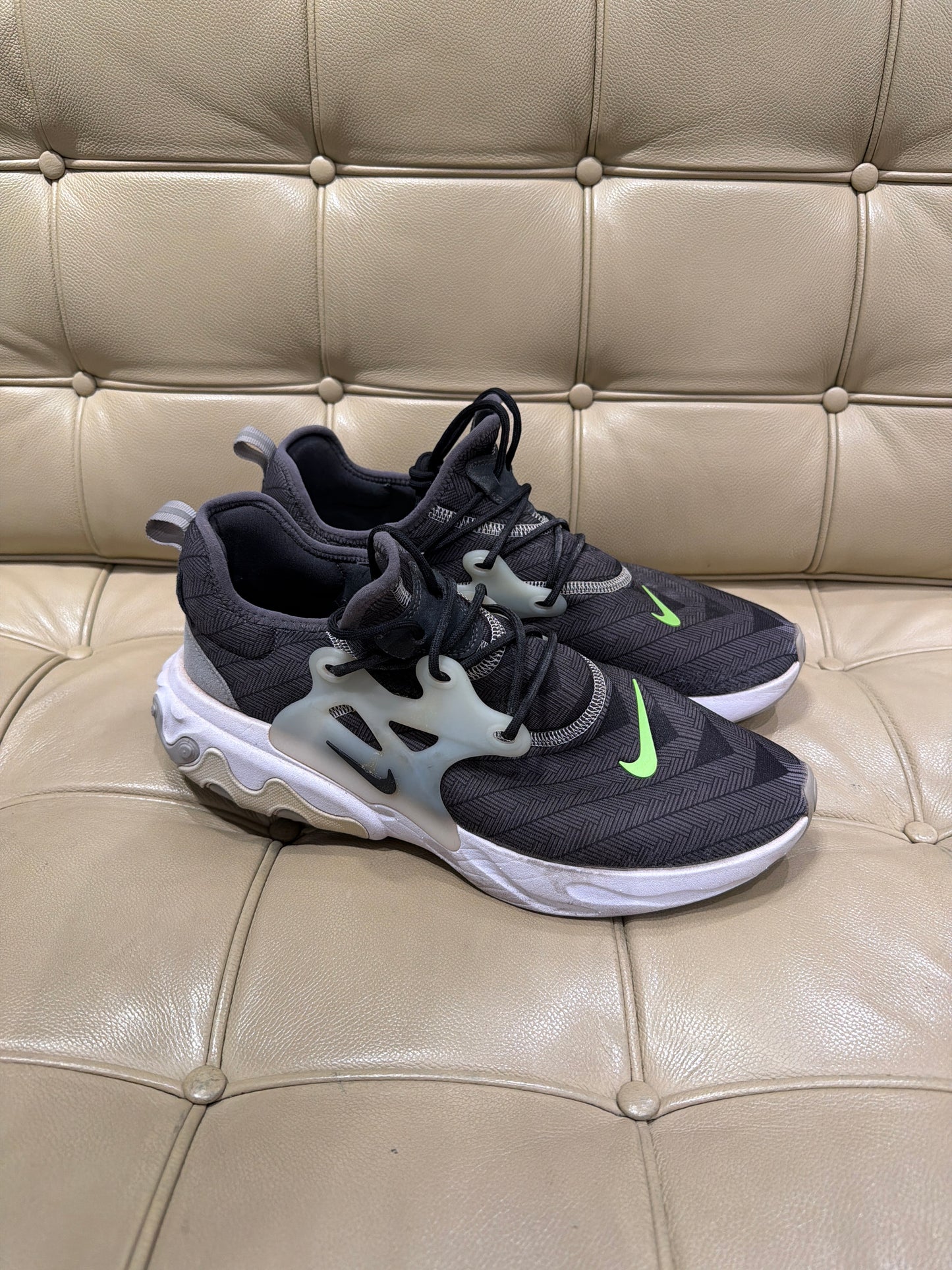Oregon Ohana Team Issued Presto (Size 11)