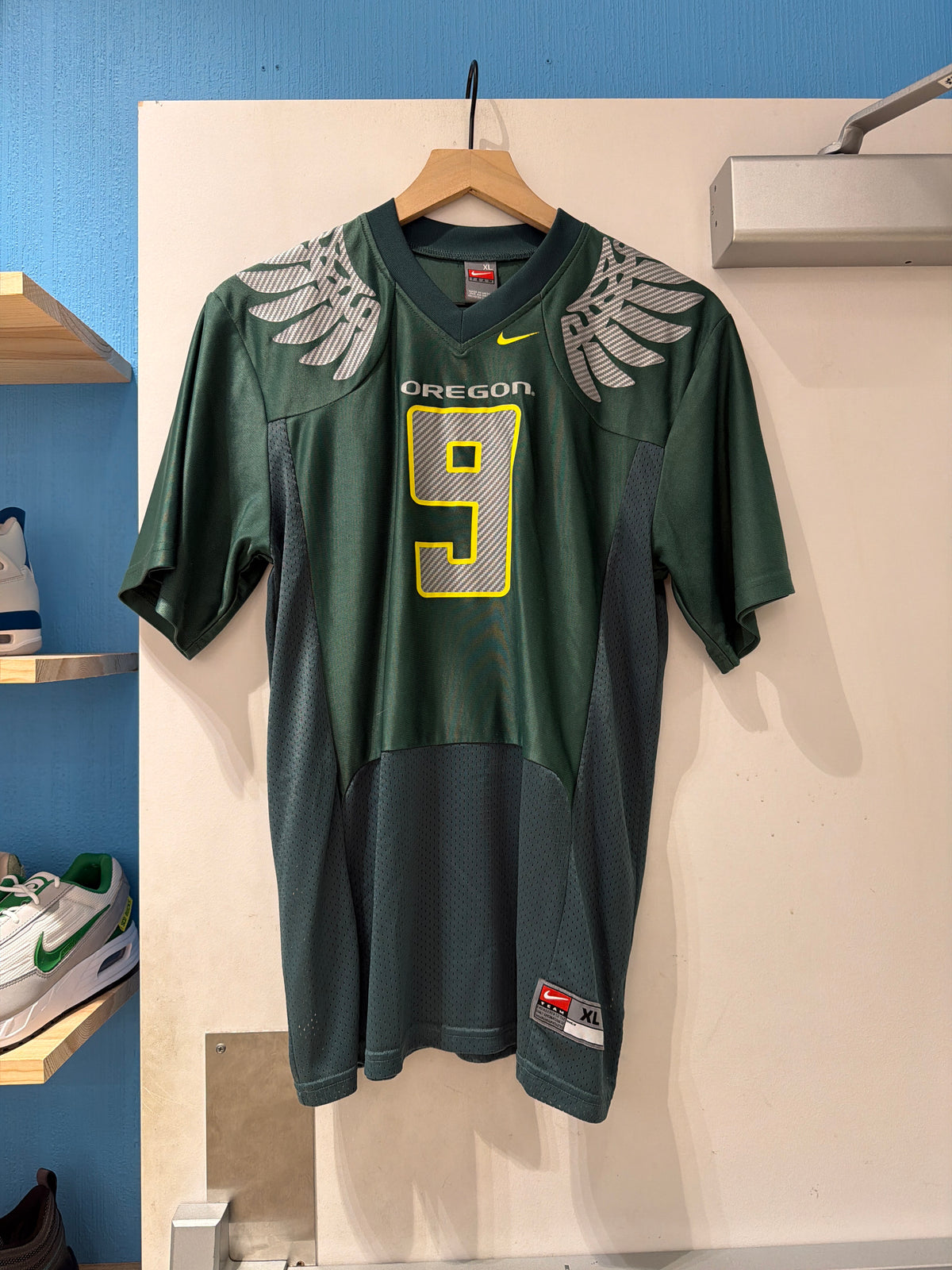 Oregon Jersey #9 (Youth XL)