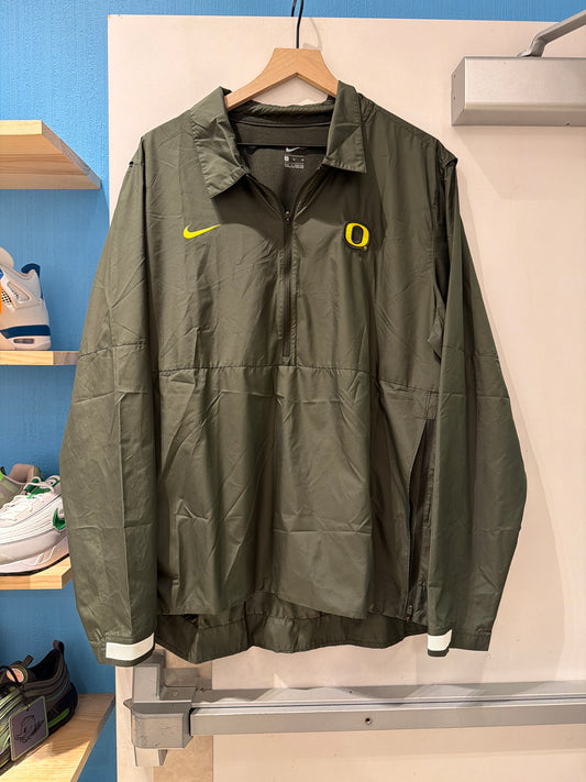 Oregon Team Issued On Field Windbreaker (XL) Like new