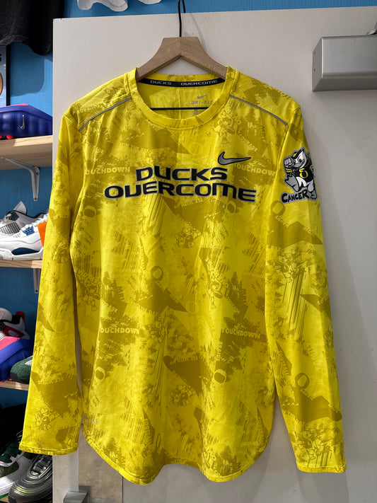 Nike Oregon Ducks “Stomp Cancer” Long Sleeve (M)